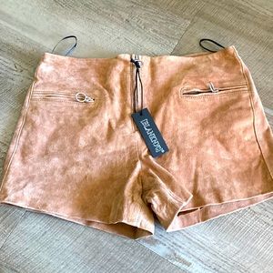 BLANK NYC womens shorts suede faux leather size 27 BRAND NEW